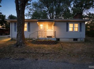 5935 Maple St, Park Hills, MO 63601