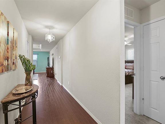 5th image of 3004 Montserrat Creek Dr