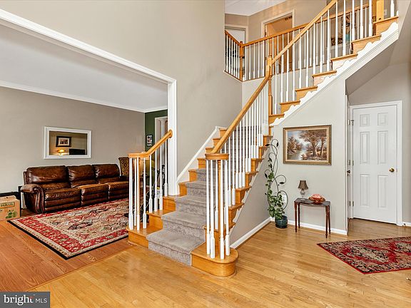 5th image of 1315 Huntley Cir