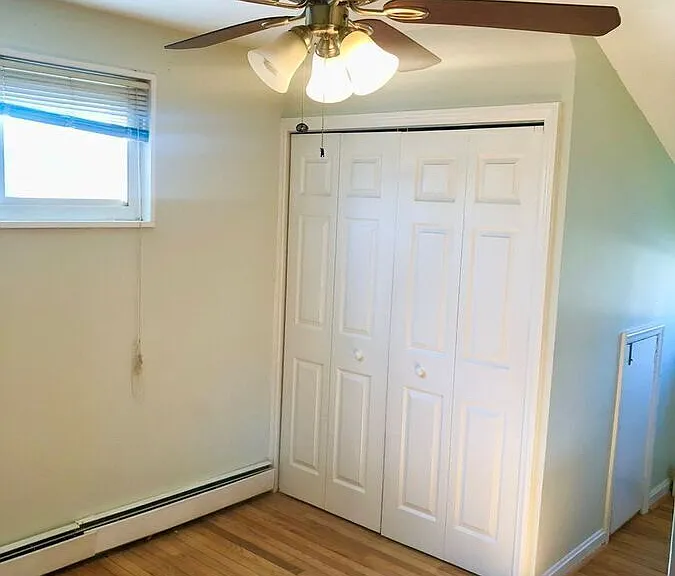 12901 Hathaway Dr — Photo 17