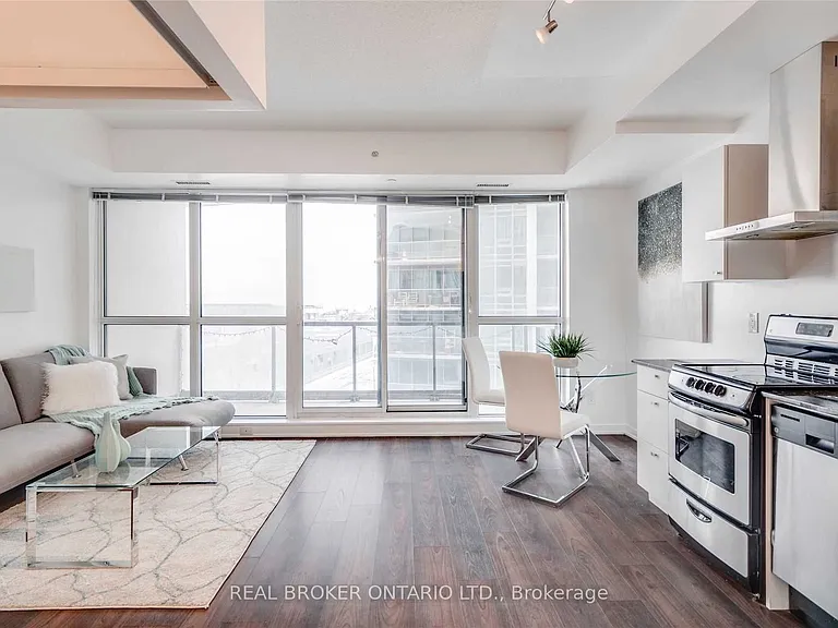 51 E Liberty St #1114 — Photo 1