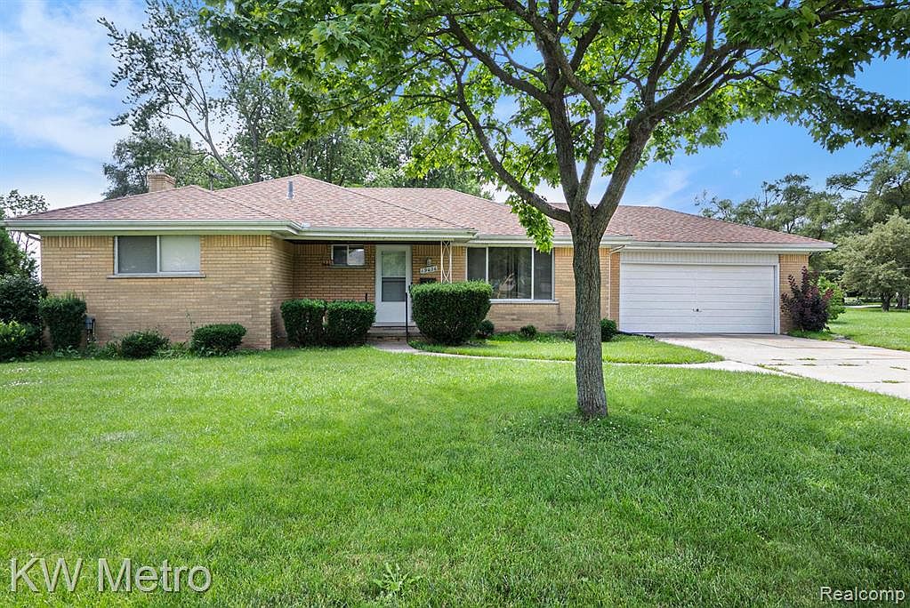 19026 Collinson Ave, Eastpointe, MI 48021 MLS 20221033418 Zillow
