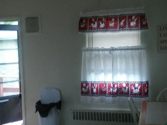 4th image of 5876 N 32nd St APT 3