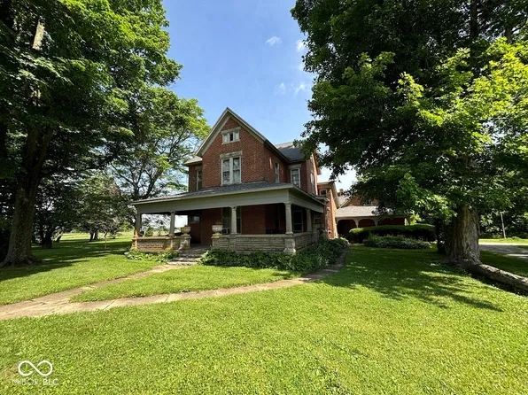 8220 College Corner Rd, Centerville, IN 47330