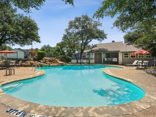 Communities of Bent Tree