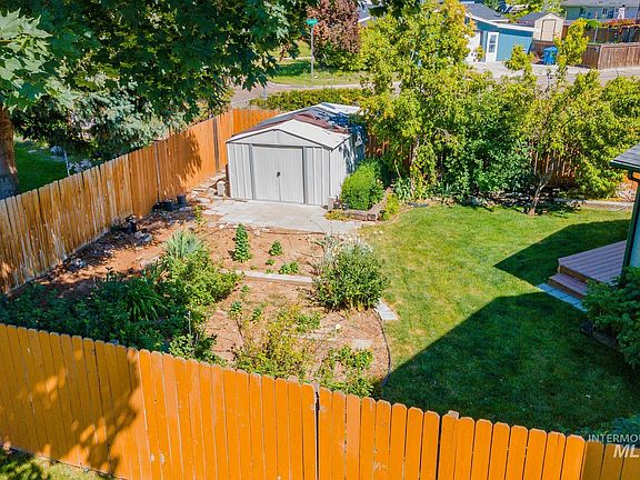 4th image of 504 W Cobblestone Pl