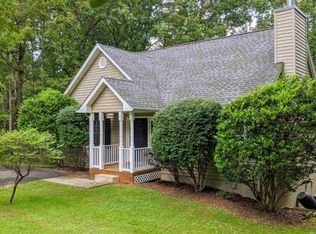 11 Austin Dr, Palmyra, VA 22963
