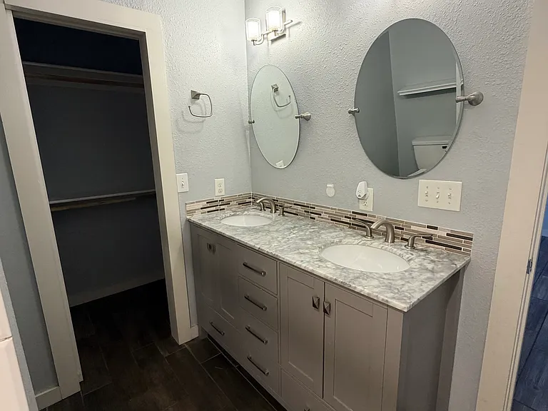 1416 S College Ave — Photo 9