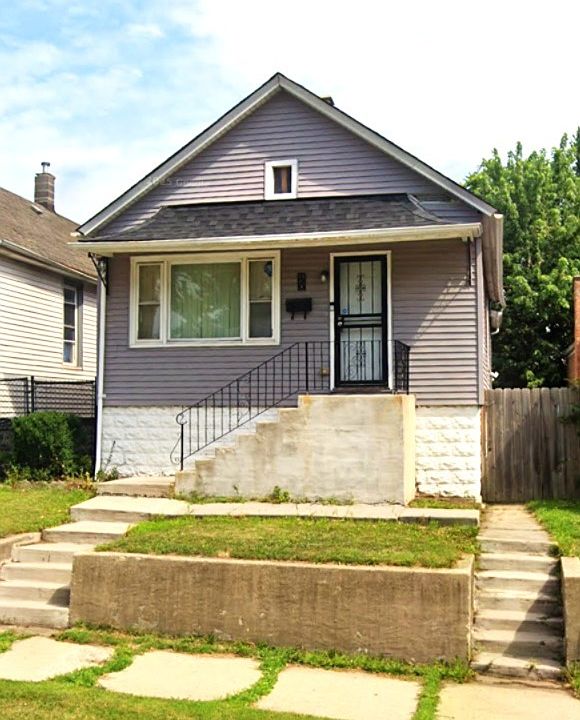 1st image of 120 E 120th Pl