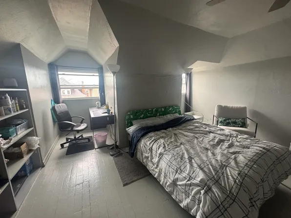 637 College Ave #2, Pittsburgh, PA 15232