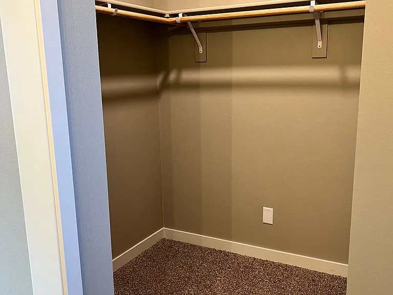 Eagle Pointe Apartments- Resort-Style Living in Albany — Photo 51