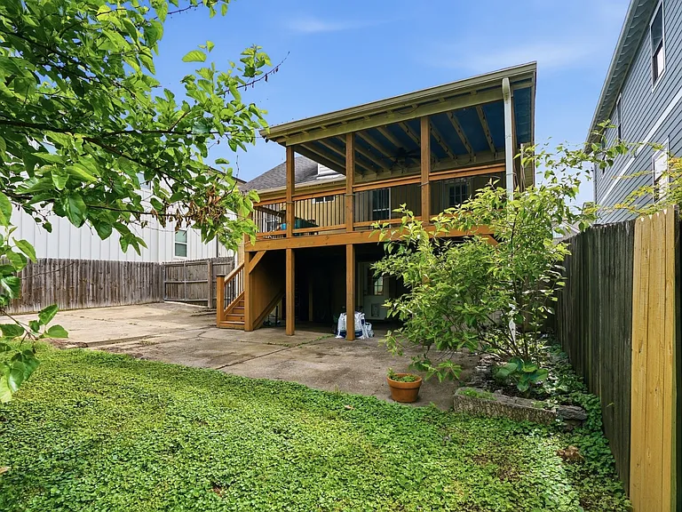 527 Stevenson St — Photo 47