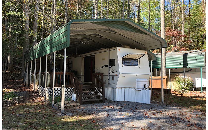 1st image of 1145 Creekside Dr