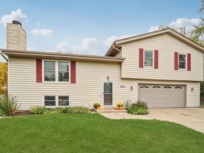 2808 Comanche COURT SOUTH South, Waukesha, WI, 53188