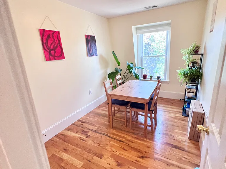 68-70 Moseley St #3 — Photo 9