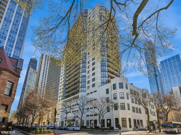 33 W Delaware Pl APT 13G, Chicago, IL 60610