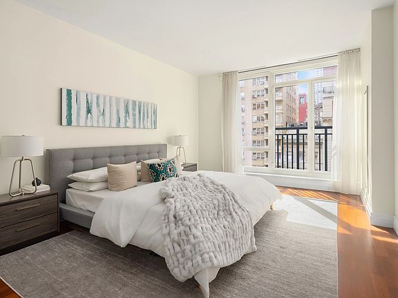 4th image of 45 Park Ave APT 703