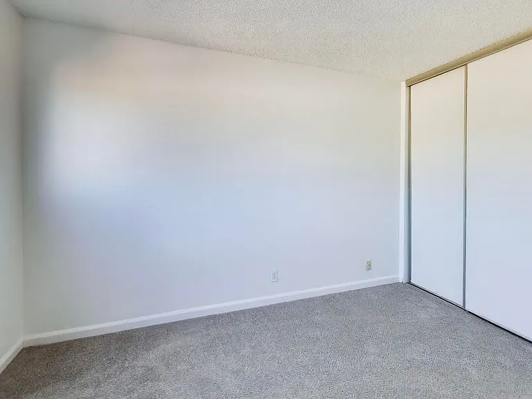 671 Vernon Street — Photo 11