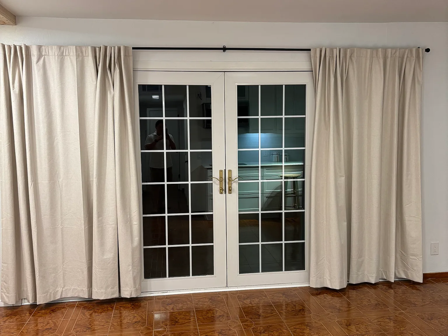 1 bed, 420 sqft, $2,200 — Photo 4