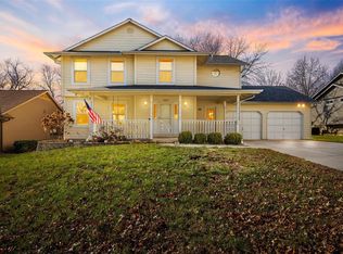 1397 Timothy Ridge Dr, Saint Charles, MO 63304