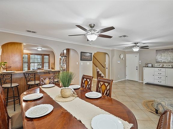 5th image of 7032 Carmer Cir