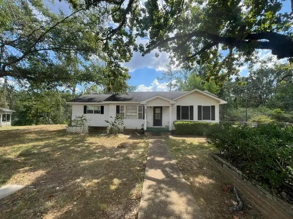 919 Hatchie St, Booneville, MS 38829