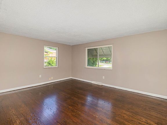 3rd image of 2219 Westwood Northern Blvd Unit 1