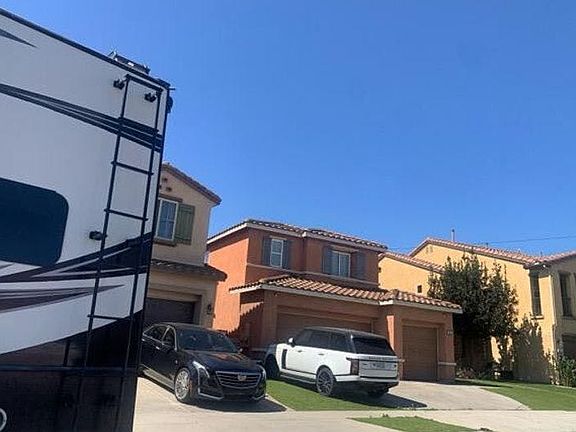 3rd image of 5010 Crescent Bay Dr