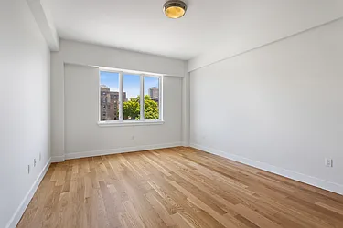 Rented by Safdie Realty Group