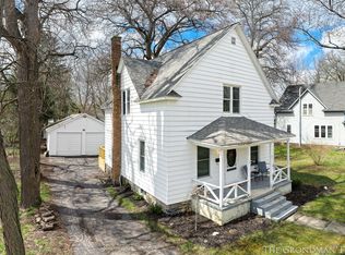 113 N Prospect St, Belding, MI 48809