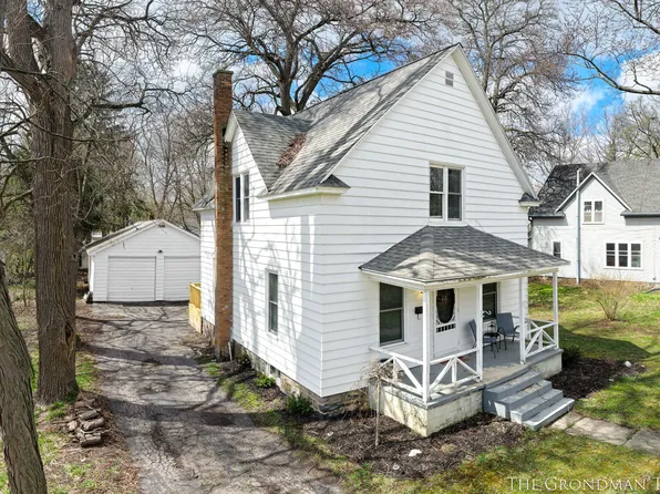 113 N Prospect St, Belding, MI 48809
