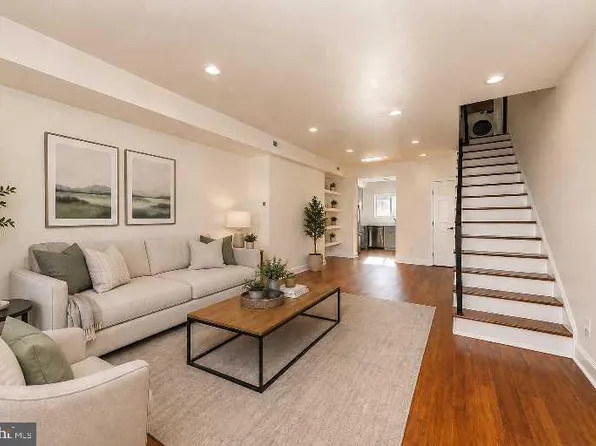 510 Manton St, Philadelphia, PA 19147
