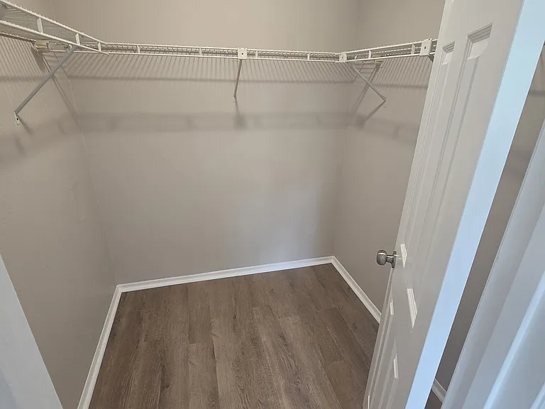 1586 Three Lantern Ln — Photo 6