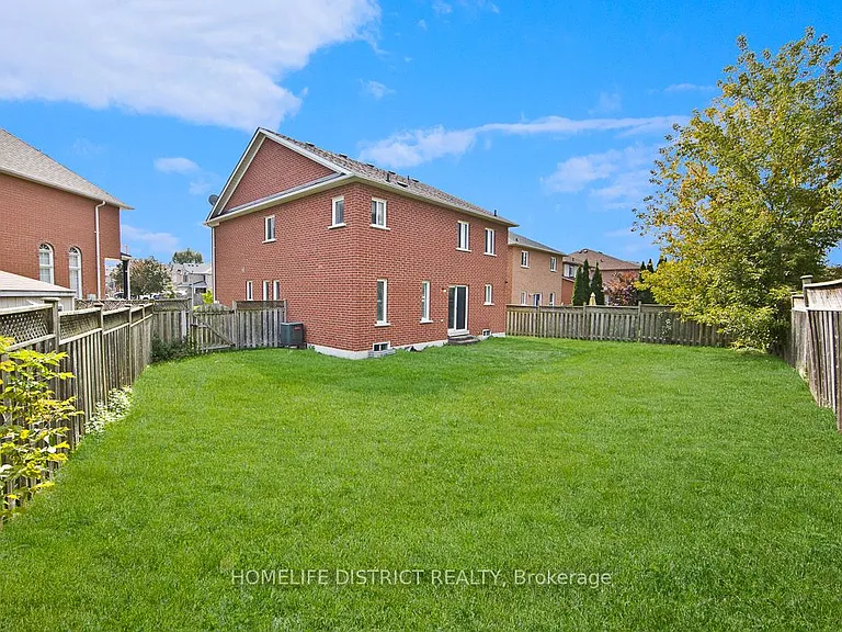 47 Ball Cres — Photo 24