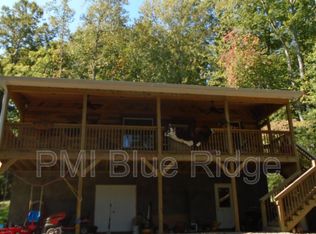 156 Walnut Heights Ln, Hendersonville, NC 28739