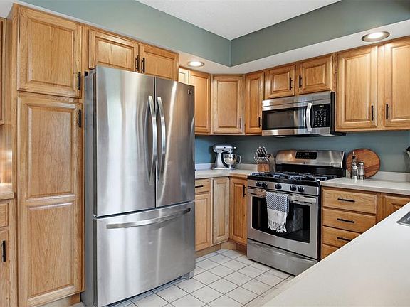 4th image of 16134W Sawyer Road