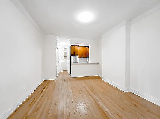 3rd image of 1588 York Ave APT 4D