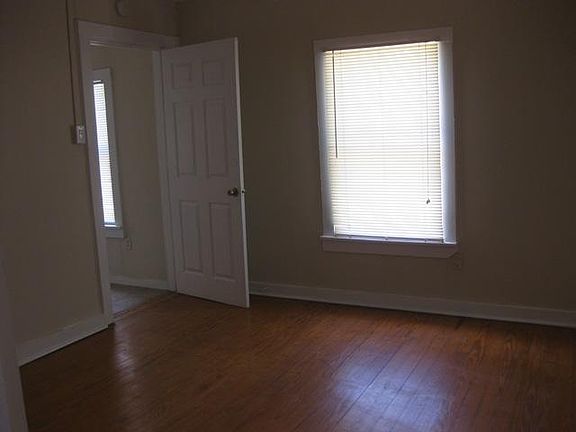 3rd image of 1704 Newton St #A