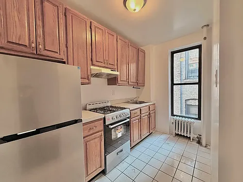 108 W 81st St #3S Photo 1