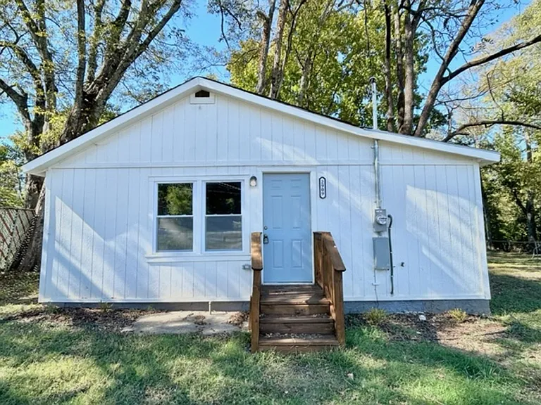 2909 Meridian St NE — Photo 11