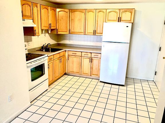 2nd image of 12 Woodman Way APT 1