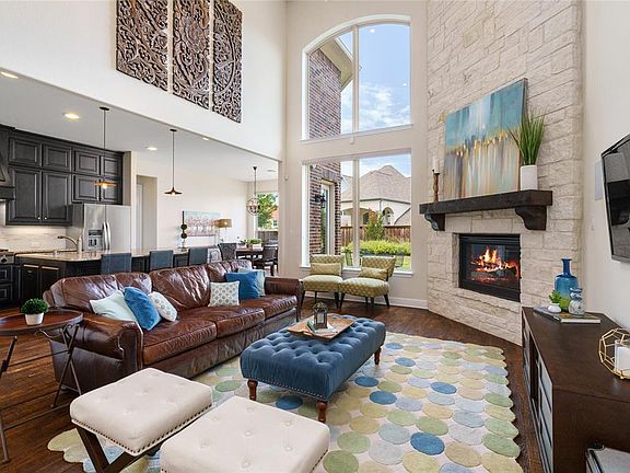 3rd image of 1255 Bridle Blvd