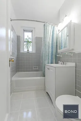 Sold by Bond New York | media 7