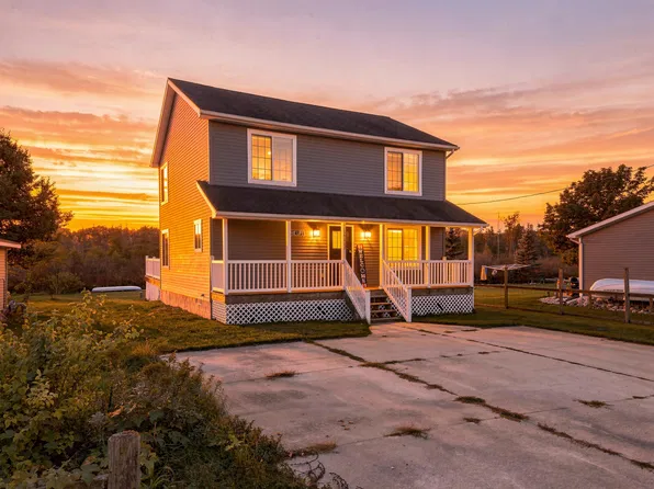 19888 Maple St, Evart, MI 49631