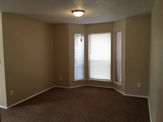 707 Ford Dr — Photo 5