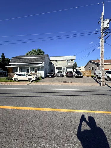 4567 Ste Catherine St #7 Photo 1 4567 Ste Catherine St #7 Photo 1