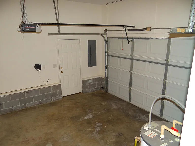 510 Overlook Cir — Photo 14