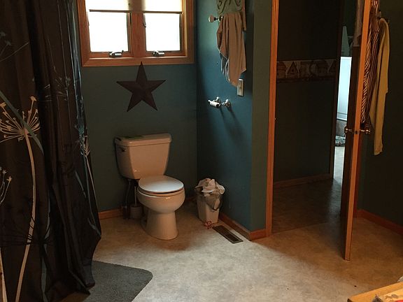 2nd image of 27877 Sunnyhill Pl