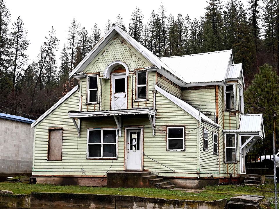 1st image of 704 Riverside Ave