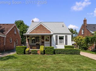 2409 N Wilson Ave, Royal Oak, MI 48073